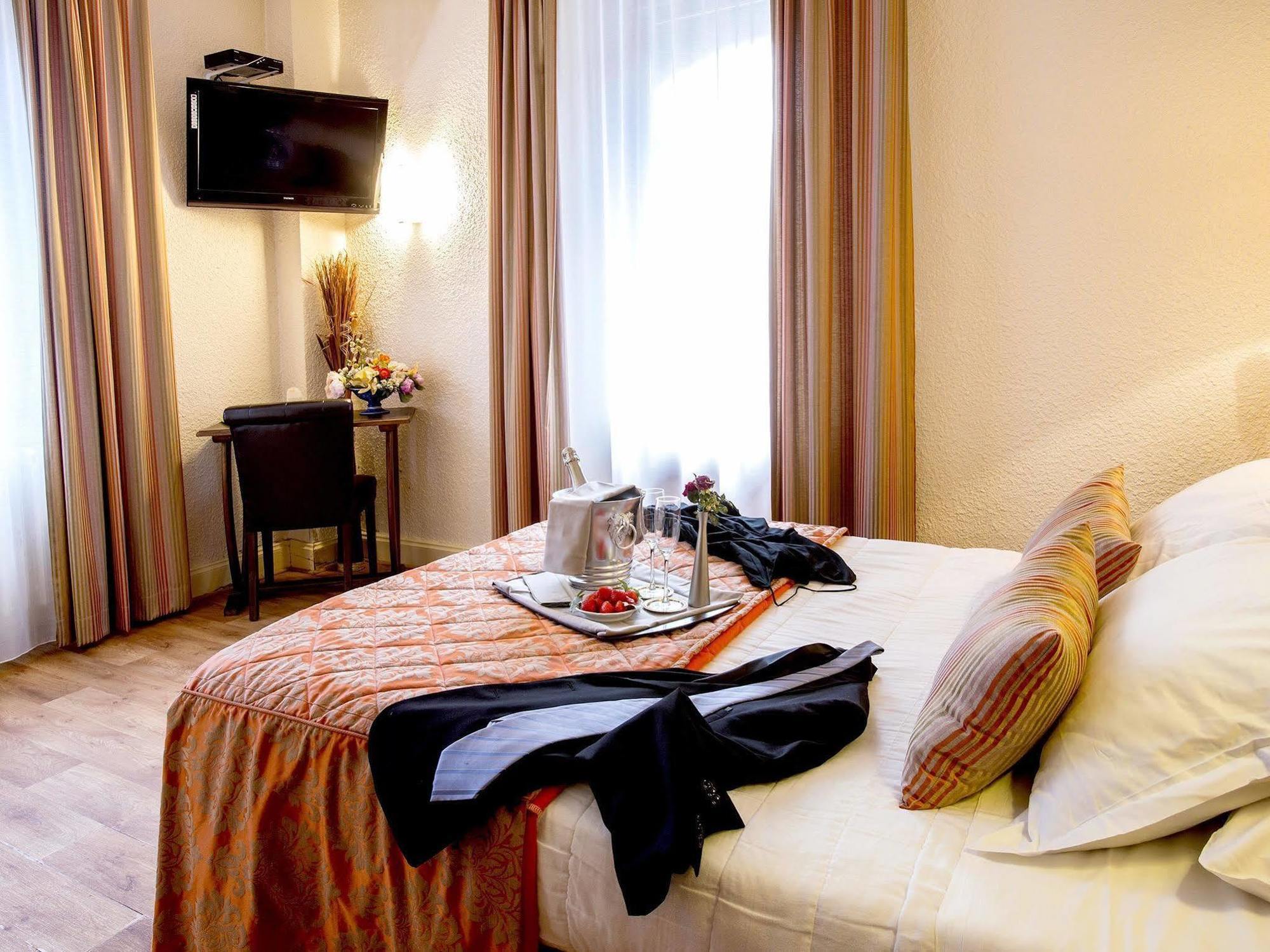 Logis Hotel Restaurant La Tete Des Faux Le Bonhomme Ngoại thất bức ảnh