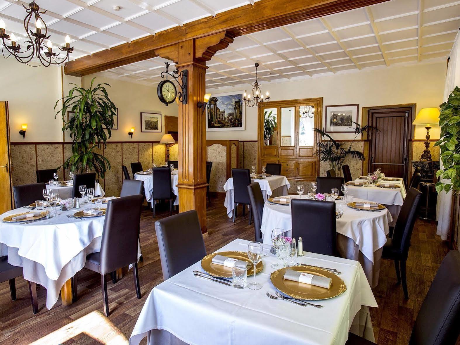 Logis Hotel Restaurant La Tete Des Faux Le Bonhomme Ngoại thất bức ảnh